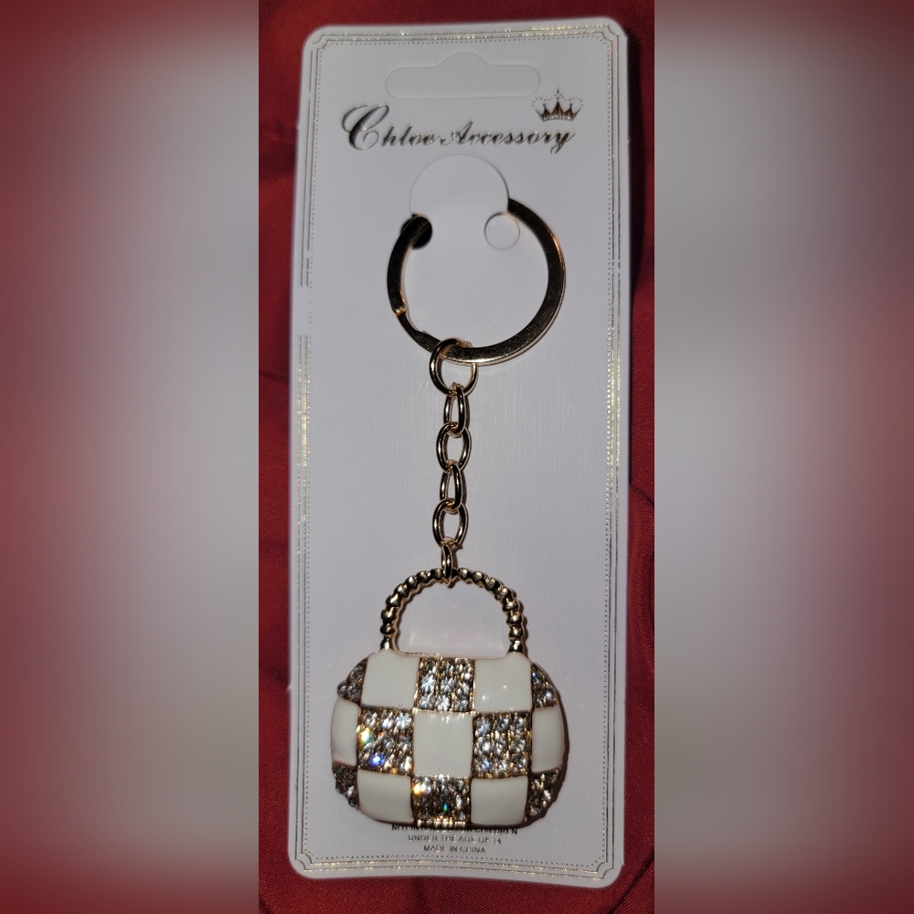 White & Gold 👜 Keychain - Picture 1 of 2